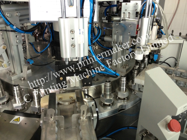 Full Automatic Bottle Cap Assembling Machine