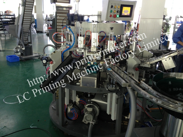 Full Automatic Bottle Cap Assembling Machine