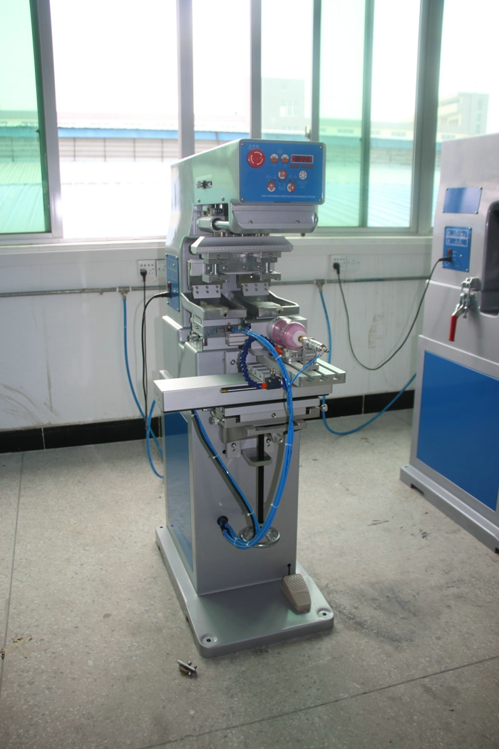 Two Colors Pad Printing Machine with Rotate Inflation Fixture for Plastic Bottles