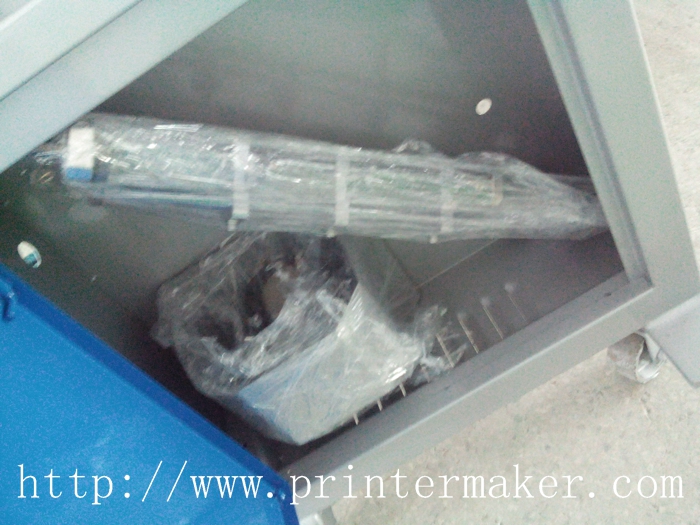 Installation training for multi functional hot stamping machine on oval shape product model 6B