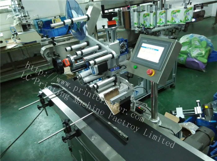 Automatic Flat Labeling Machine