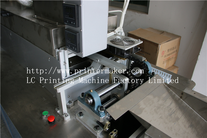 Two Color Stations Automatic Pen Rod Silk Screen Printing Machine
