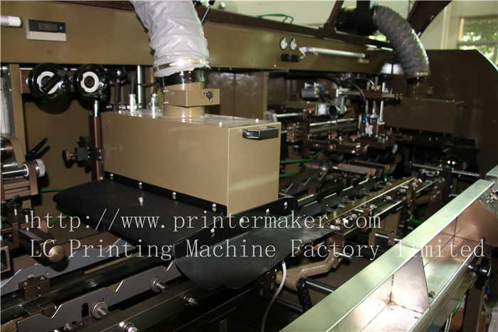 Enlarge 2 Colors Automatic UV Screen Printing Machine on Glass Bottles