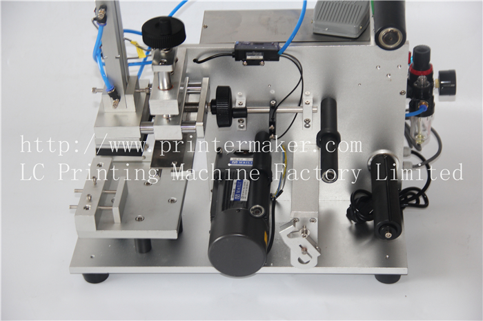 Economical Semi Auto Flat Labeling Machine